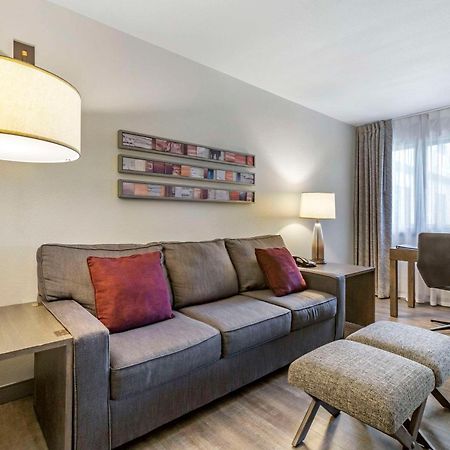 Windmill Suites Surprise - Phoenix, Ascend Hotel Collection Экстерьер фото