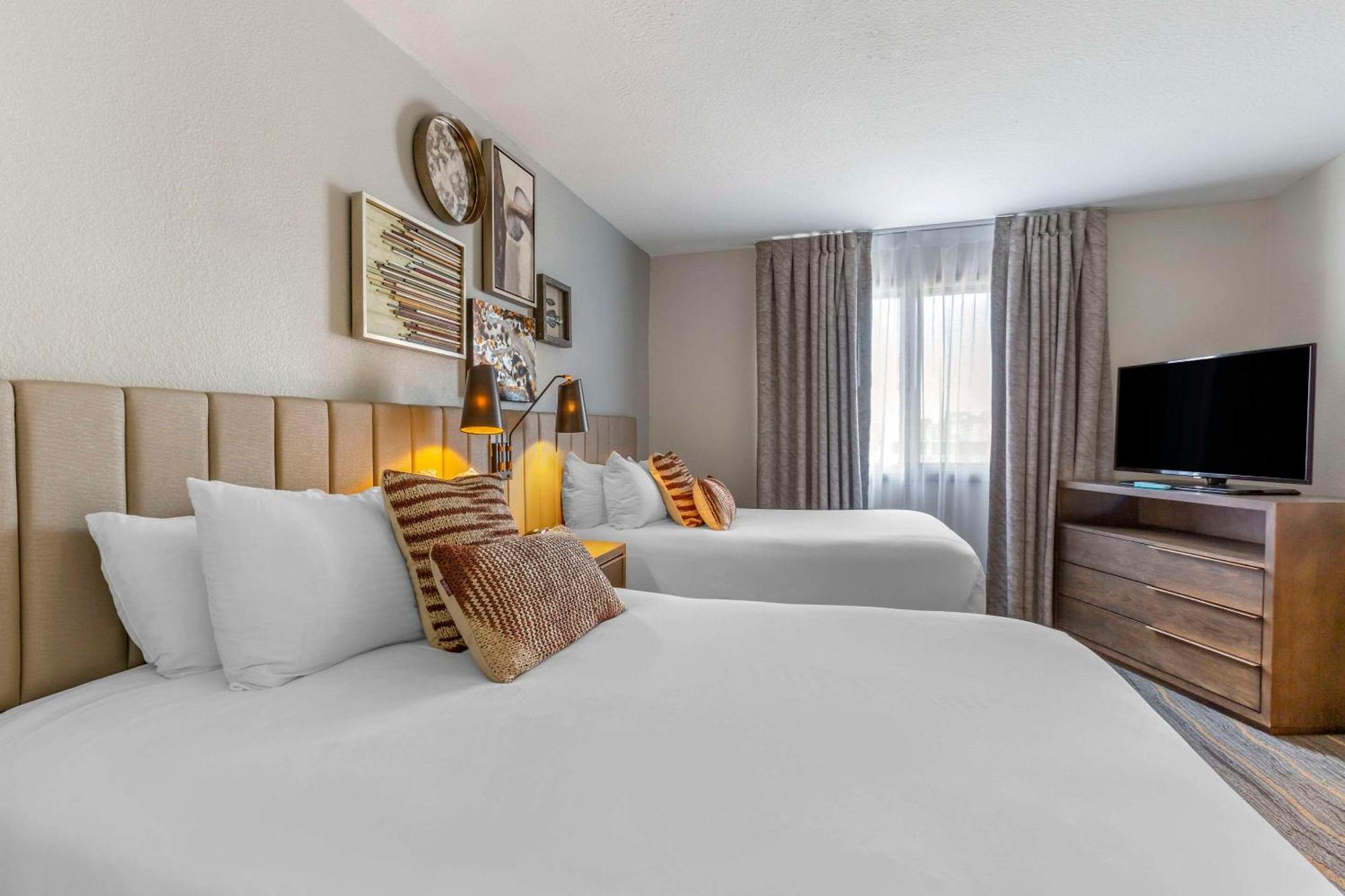 Windmill Suites Surprise - Phoenix, Ascend Hotel Collection Экстерьер фото