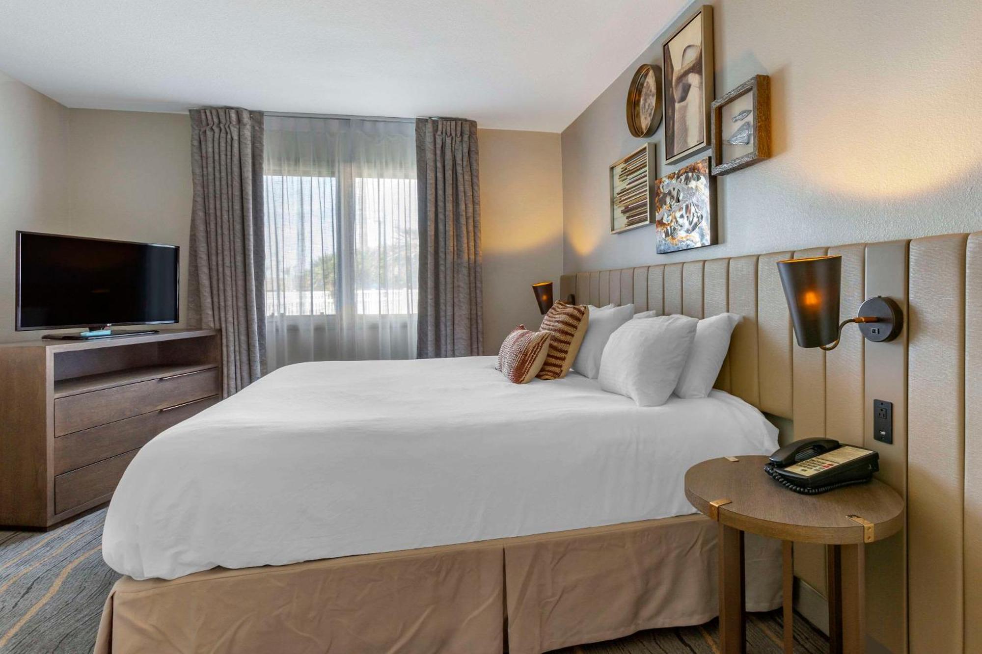 Windmill Suites Surprise - Phoenix, Ascend Hotel Collection Экстерьер фото