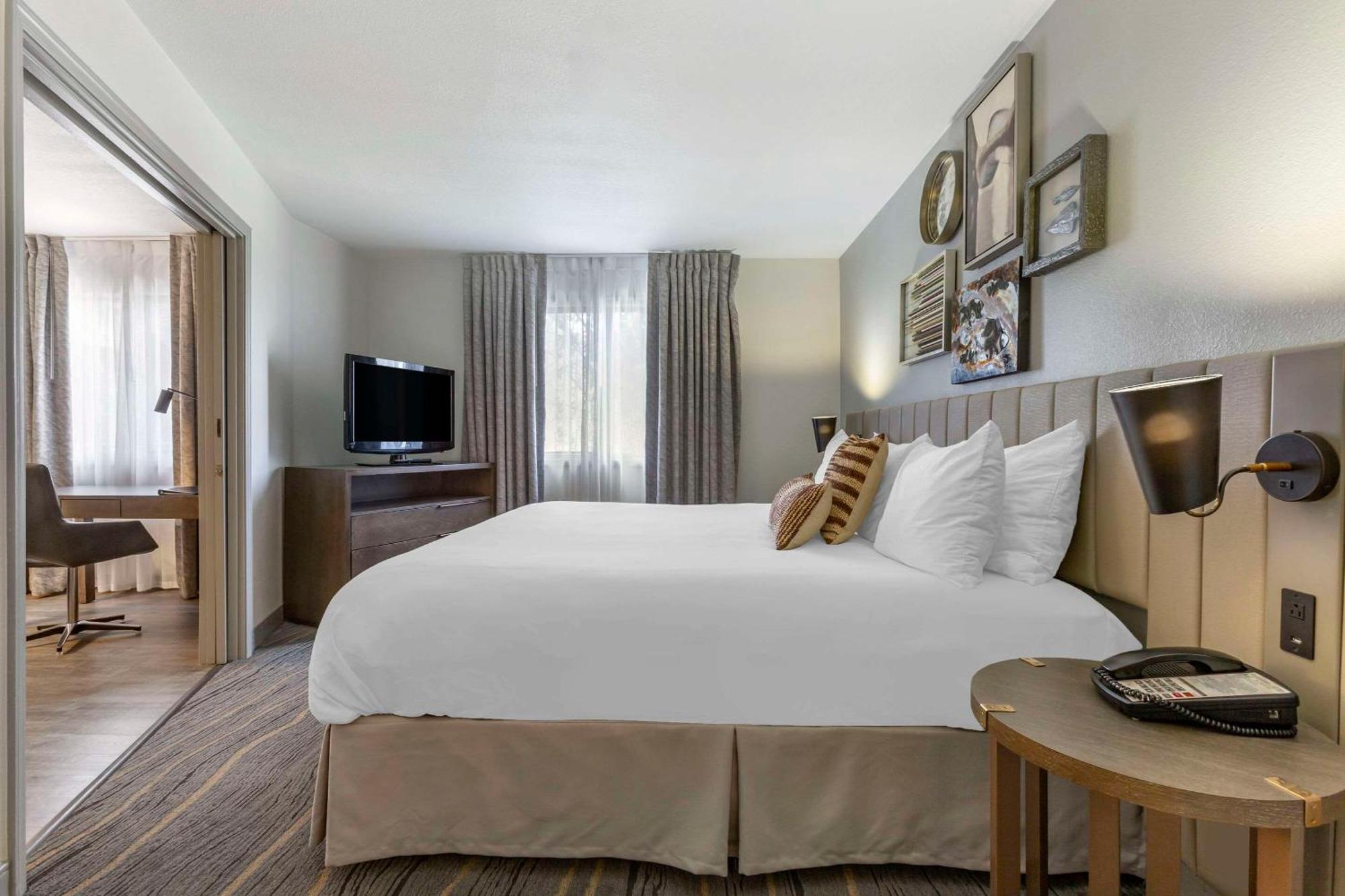 Windmill Suites Surprise - Phoenix, Ascend Hotel Collection Экстерьер фото