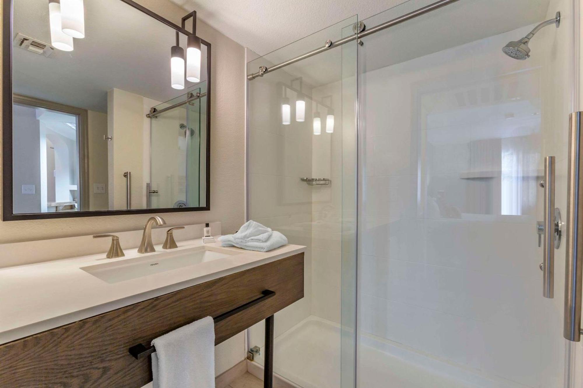 Windmill Suites Surprise - Phoenix, Ascend Hotel Collection Экстерьер фото
