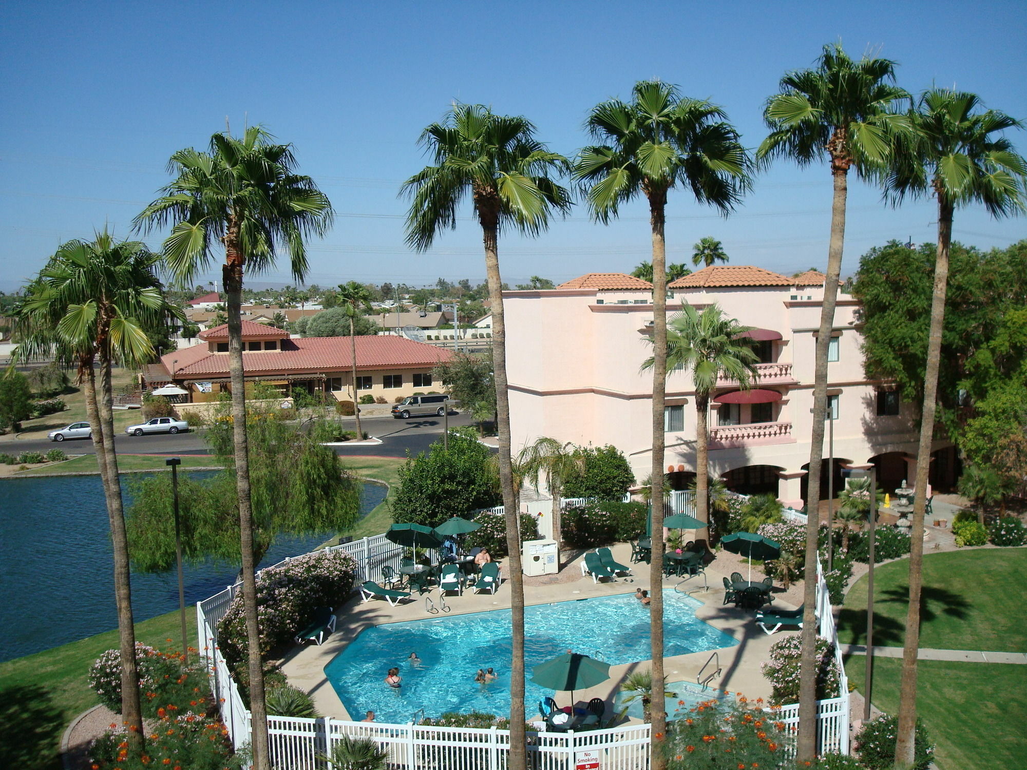 Windmill Suites Surprise - Phoenix, Ascend Hotel Collection Экстерьер фото