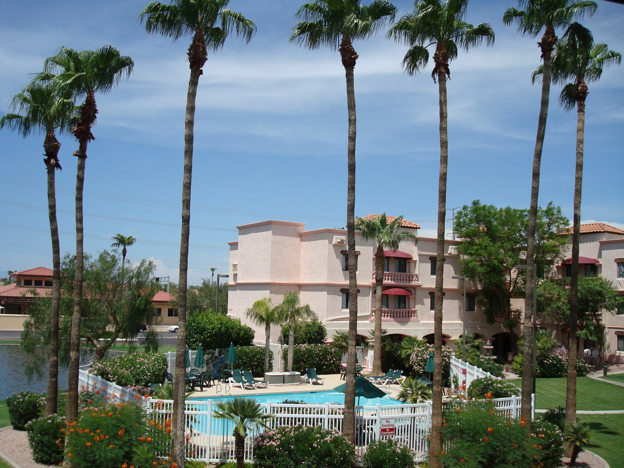 Windmill Suites Surprise - Phoenix, Ascend Hotel Collection Экстерьер фото